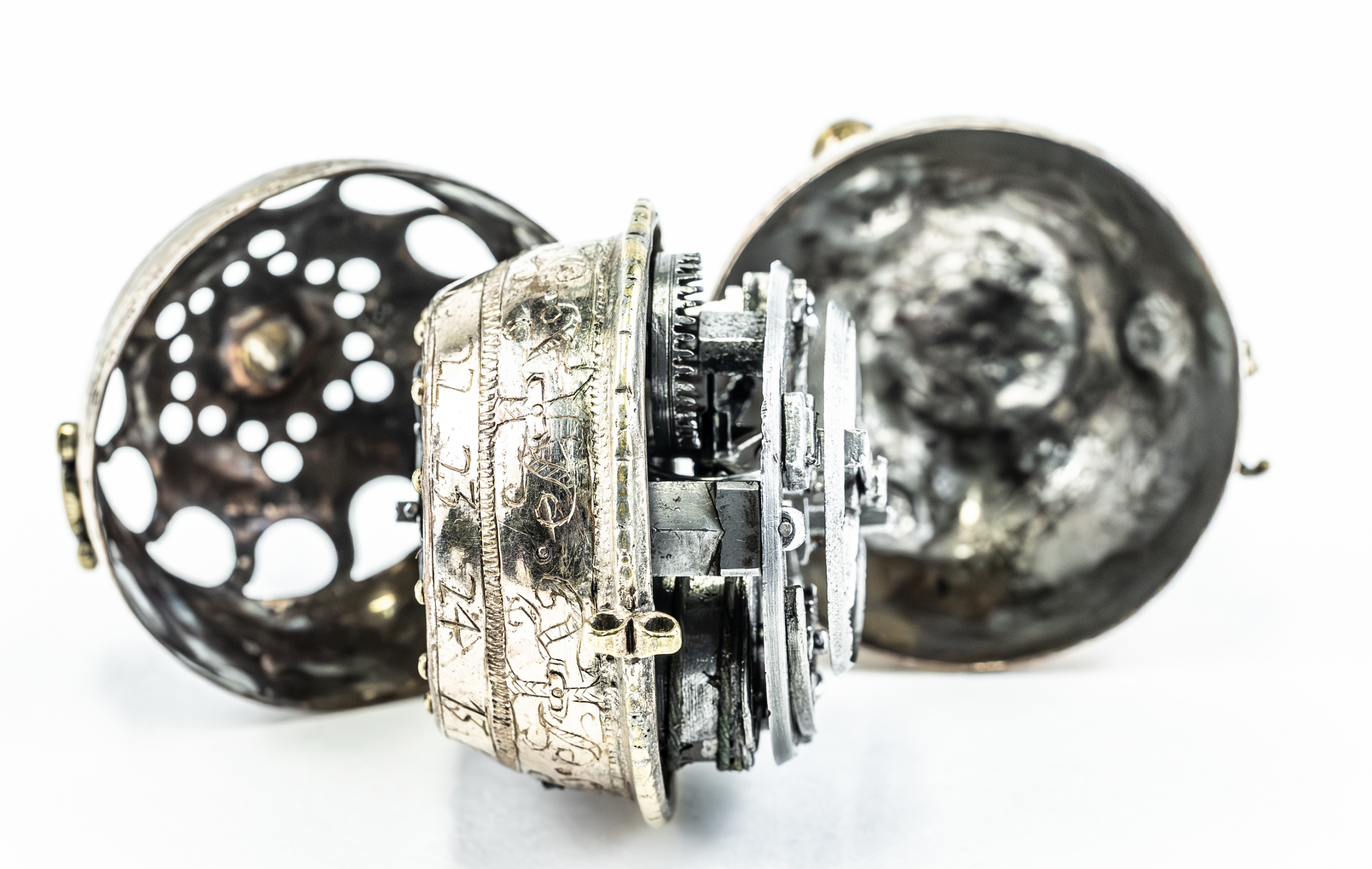 The 1505 WATCH - HIGH RESOLUTION