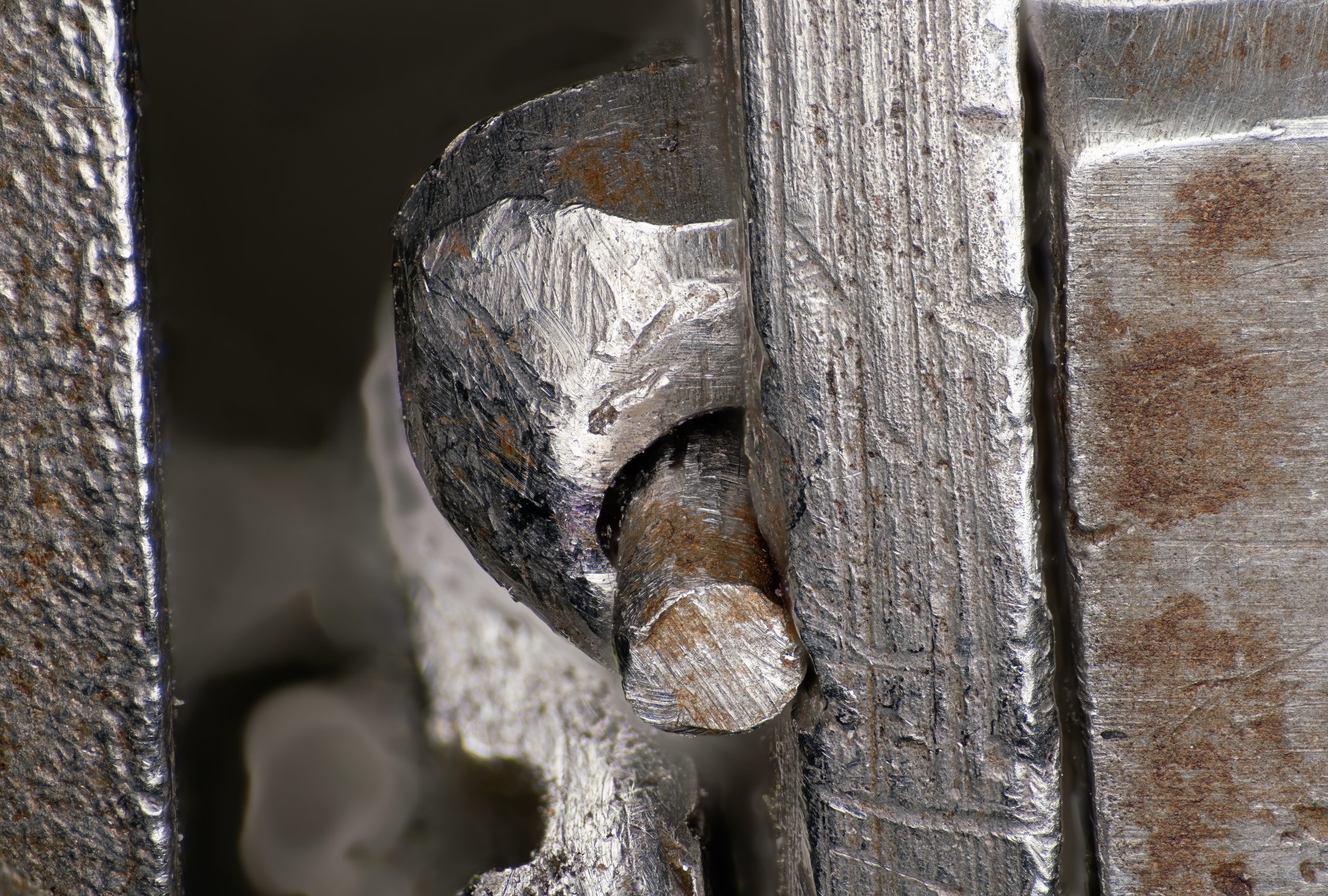 The 1505 Watch Movement - Miniaturization - Pins