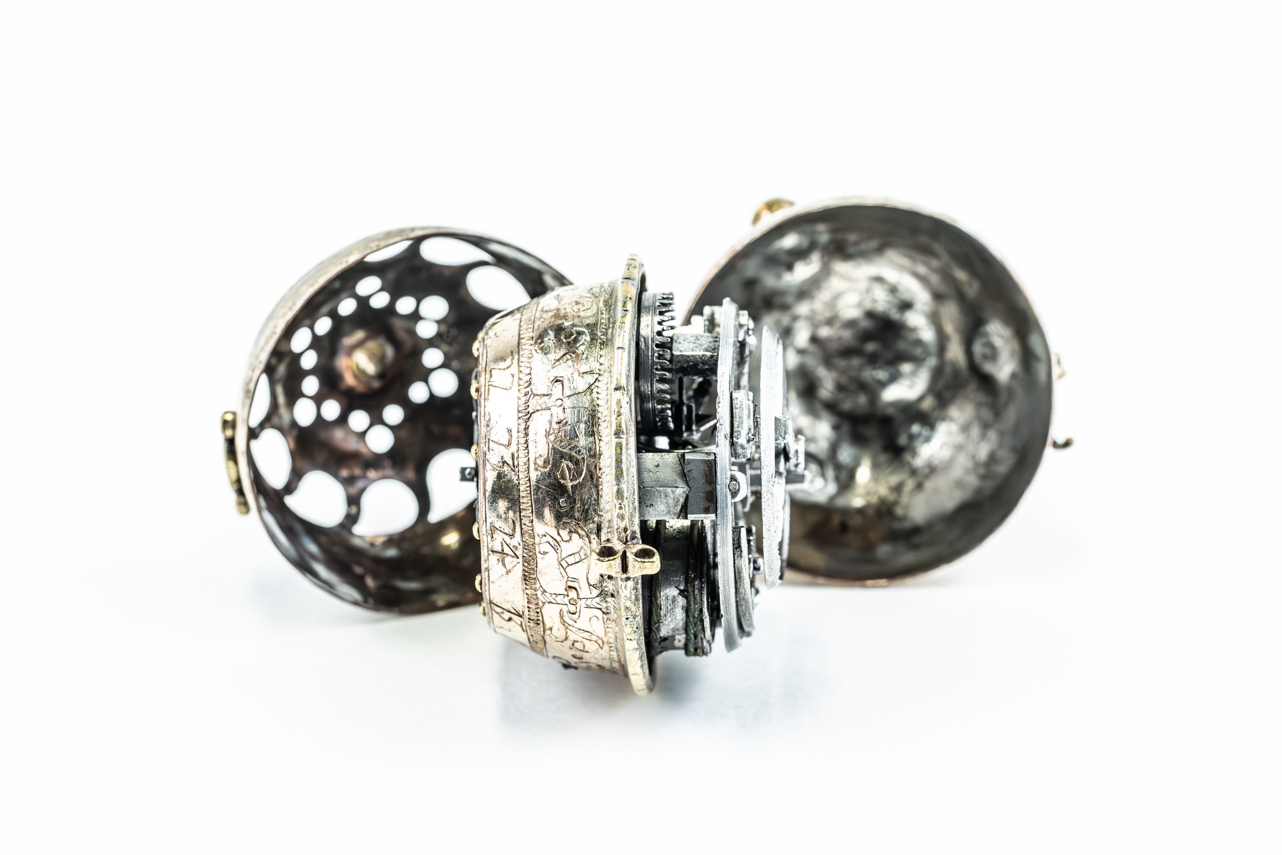 THE 1505 WATCh open Image